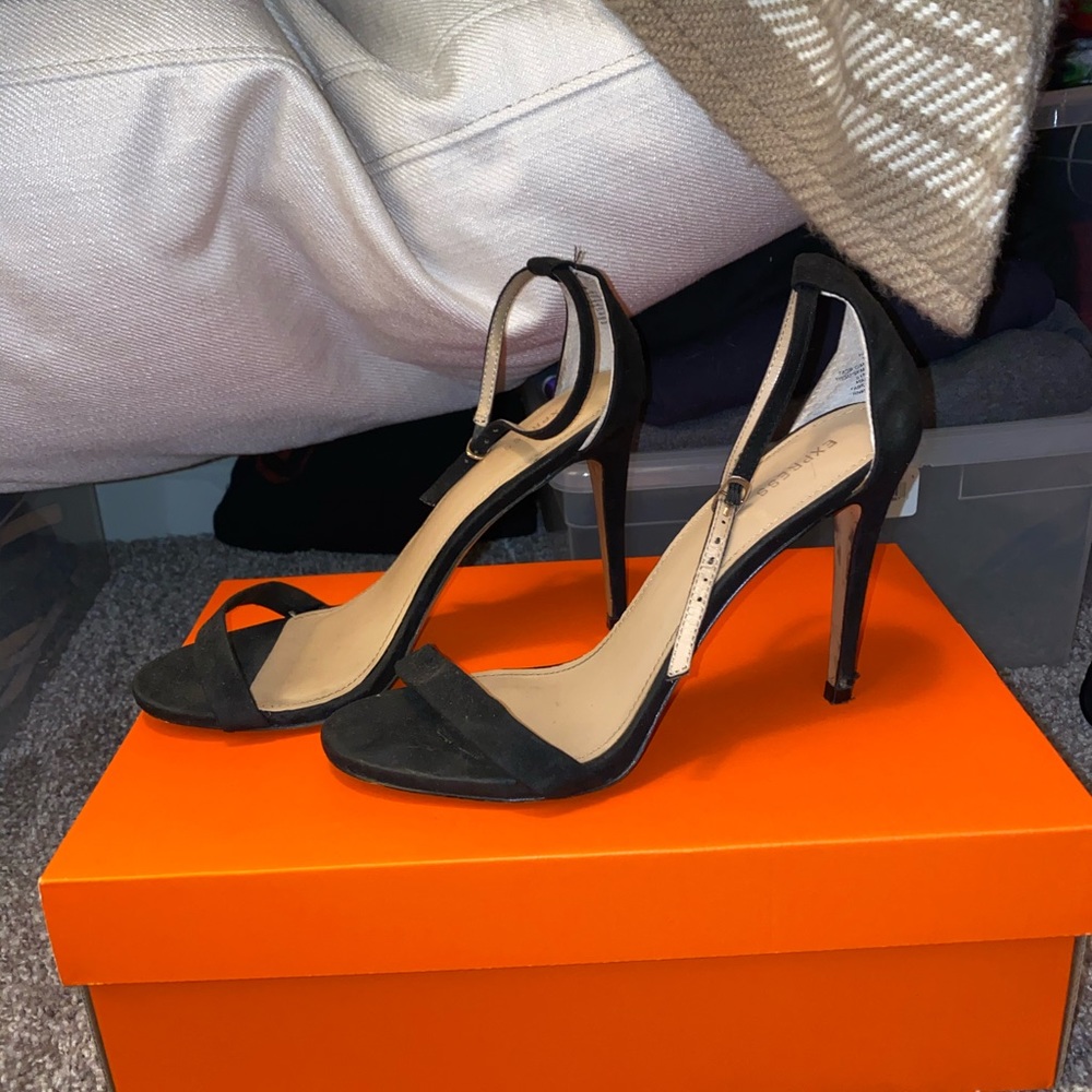 ⭐️⭐️ Express Heels ⭐️⭐️ - Picture 2 of 3